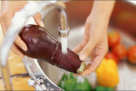 Prevenção contra o coronavírus: como higienizar legumes, frutas, verduras e embalagens de produtos
