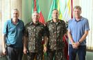 Prefeito de São Luiz Gonzaga se reúne com novo comandante do 4º RCB