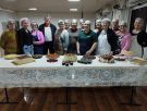 Mulheres godoienses participam de curso de tortas e docinhos caseiros